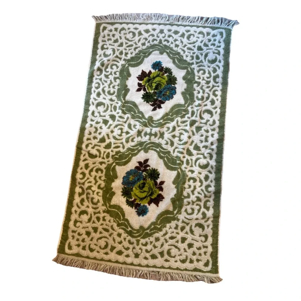 Vintage JC Penney Fashion Manor Green Rose Fringed Bath Towels Set of 2- 24x40